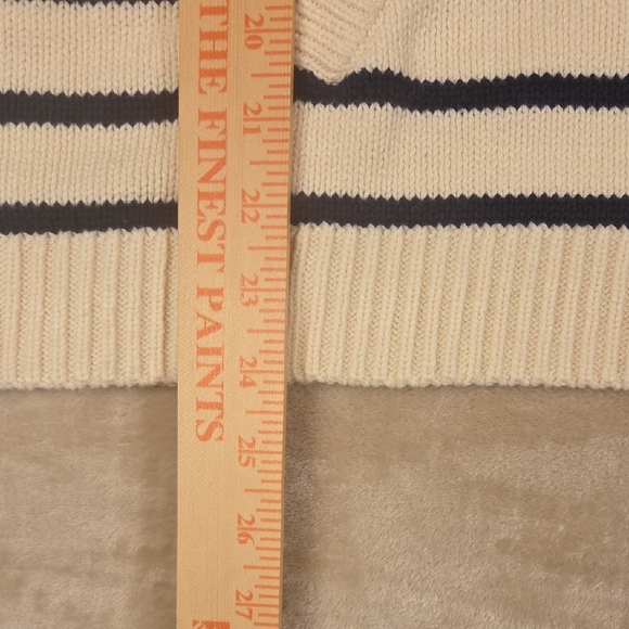 Liz Claiborne Ivory and Navy Striped Knit Top - Picture 7 of 10